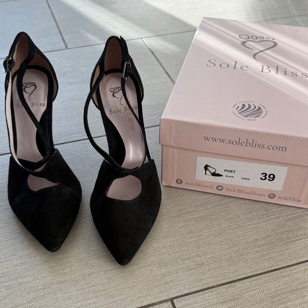 Sole Bliss Black Women's Shoes